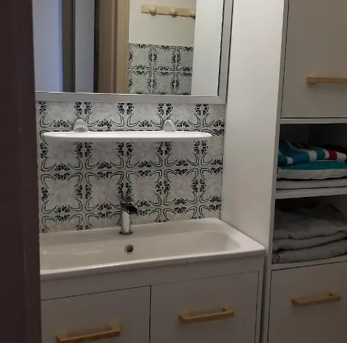 T2 Pieds Dans L'eau Confort Climatise Classe 2 Etoiles Tarif Promotionnel Pour Curistes Apartament Balaruc-les-Bains